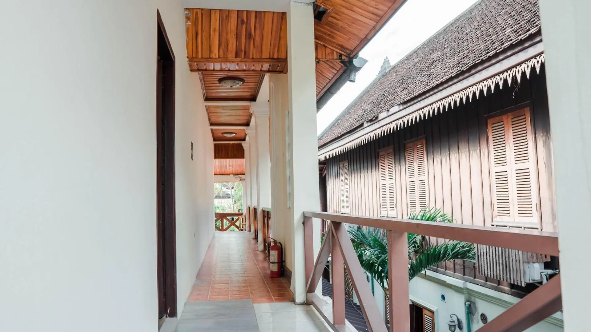 Oudomsouk Guest House Luang Prabang Hotel