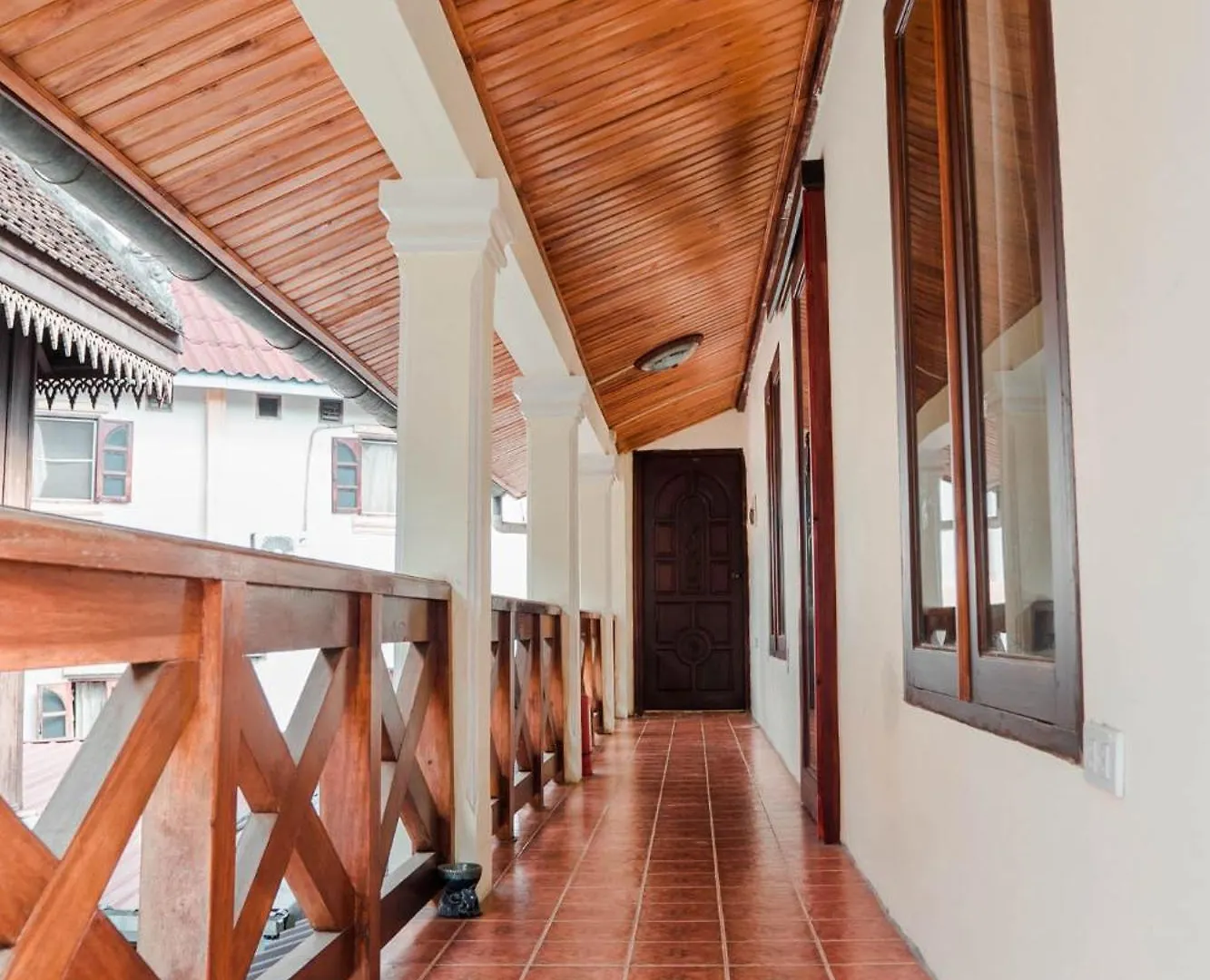 Oudomsouk Guest House Luang Prabang Hotel