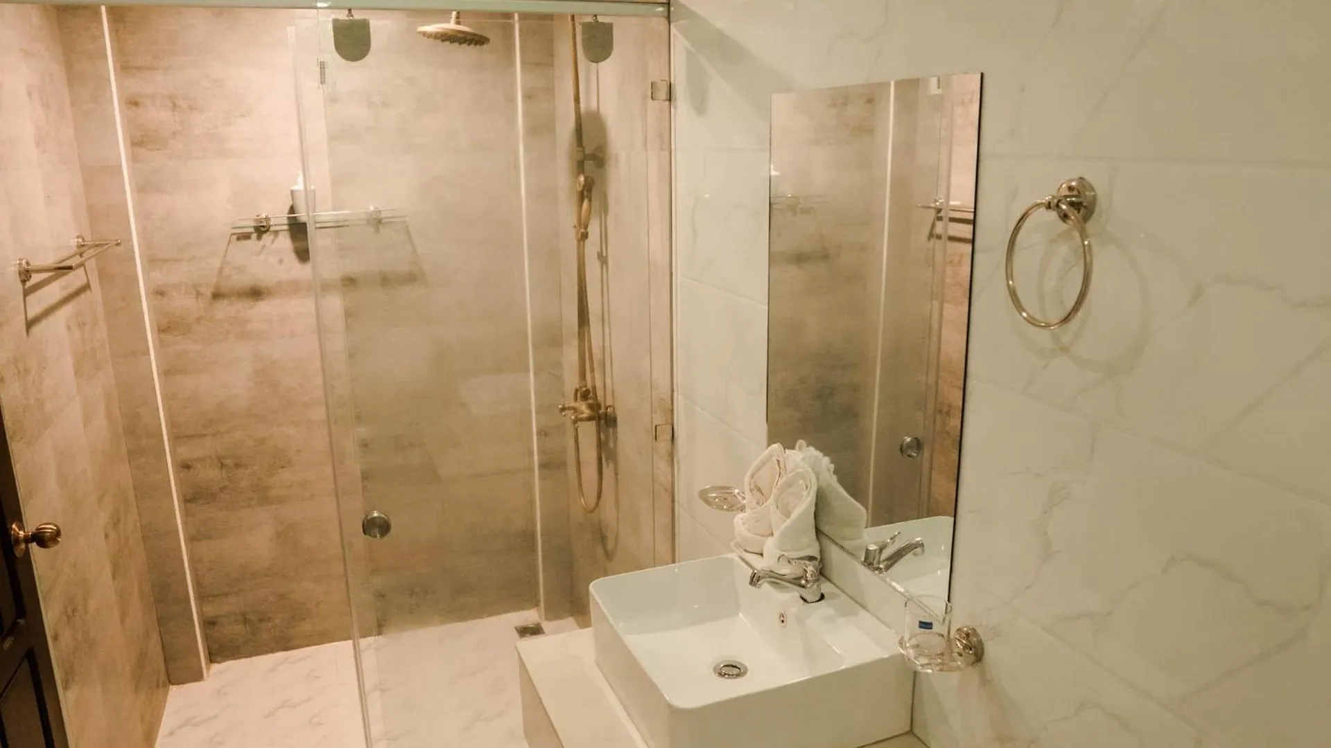 Oudomsouk Guest House Λουάνγκ Πραμπάνγκ Ξενοδοχείο